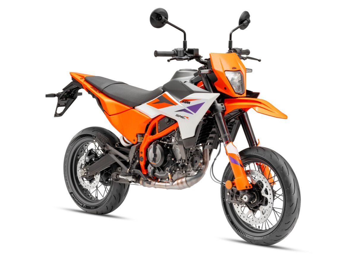 2026 KTM 390 SMC R 2026 KTM 390 SMC R